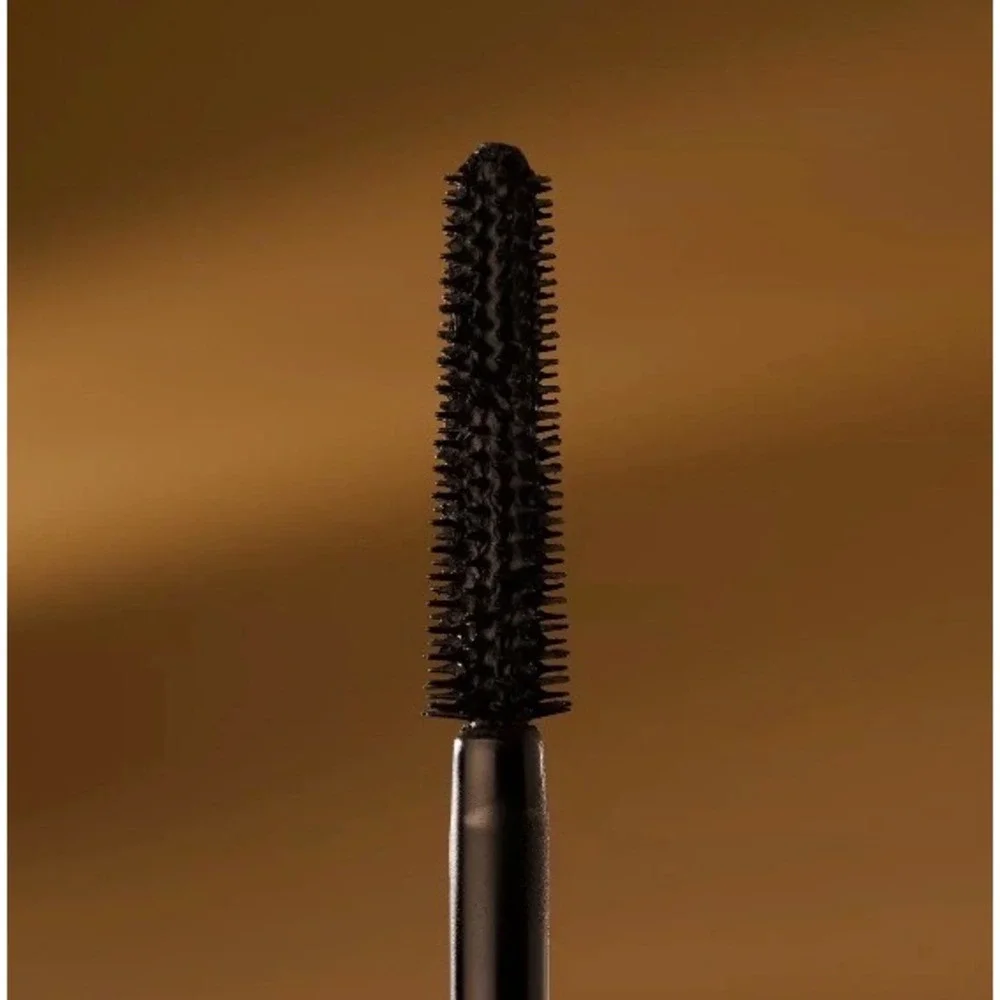 NEW Laura Geller Kajal Longwear Mascara Black Volumizing Curling 0.42 oz